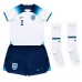 Billiga England Kyle Walker #2 Barnkläder Hemma fotbollskläder till baby VM 2022 Kortärmad (+ Korta byxor)